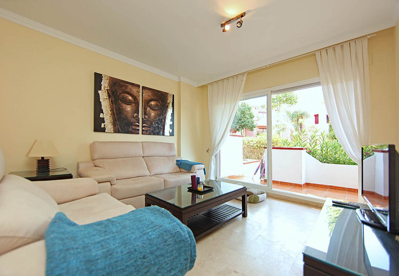 Apartamento en Marbella - Apartamento en planta baja junto a la playa Elviria, Marbella