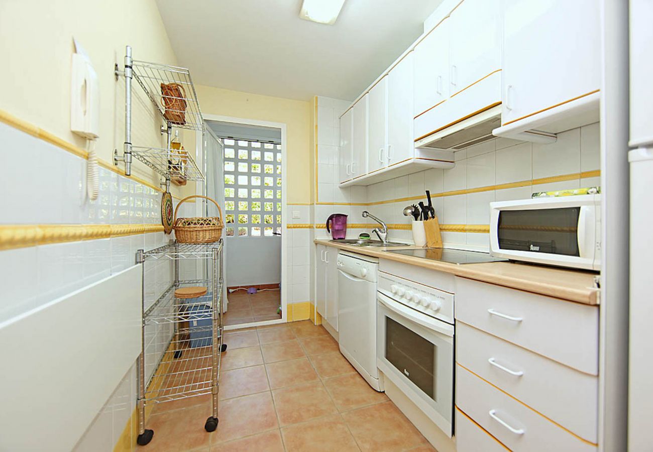 Apartamento en Marbella - Apartamento en planta baja junto a la playa Elviria, Marbella