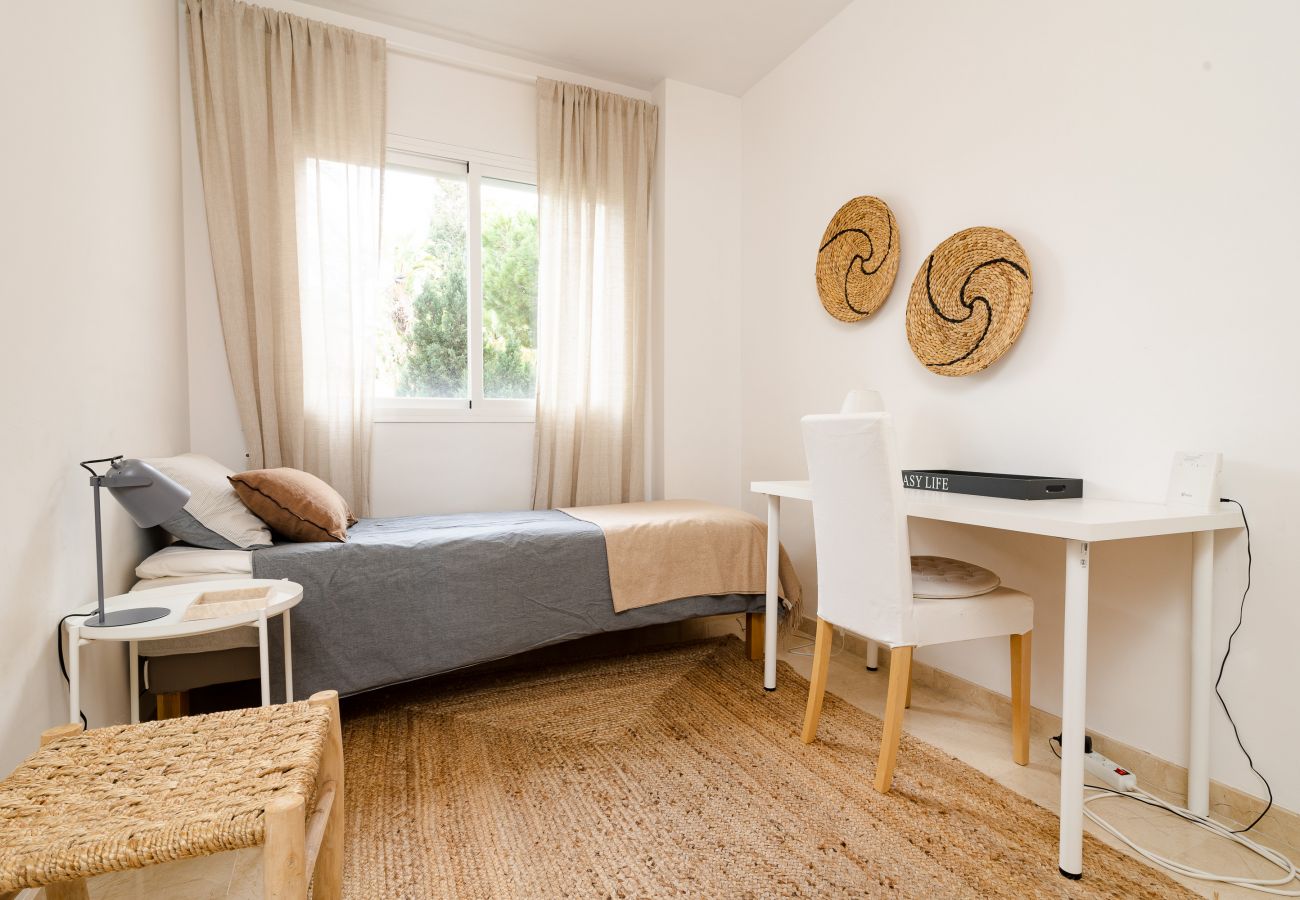 Apartamento en Marbella - Apartamento de tres dormitorios cerca de la playa de Elviria