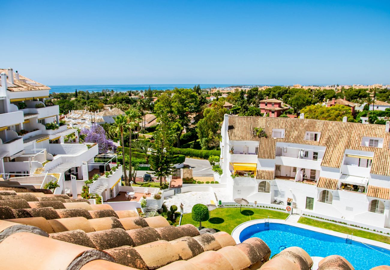 Apartamento en Nueva andalucia - Precioso ático con vistas al mar en Puerto Banús