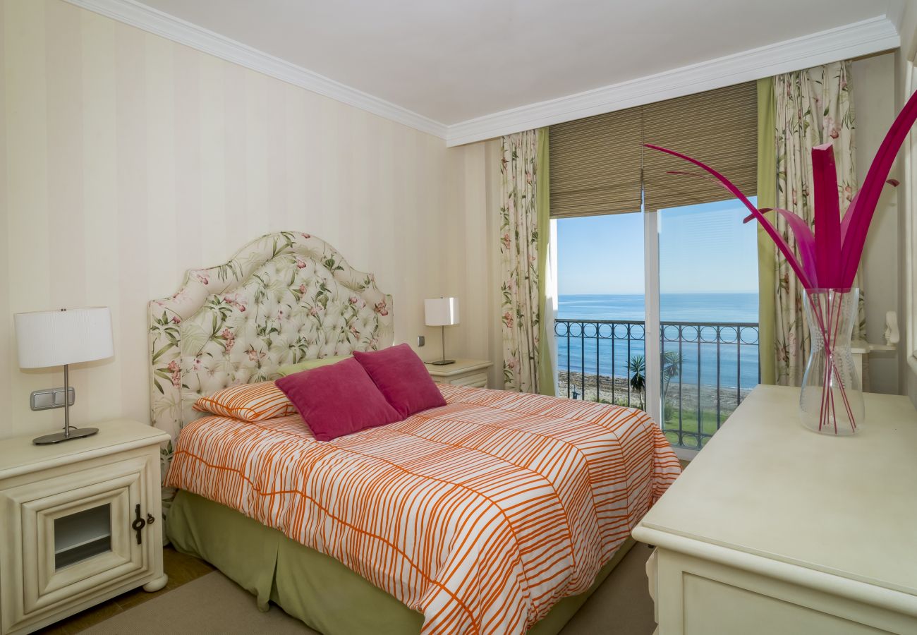 Apartamento en Estepona - Apartamento vacacional frente al mar hacienda playa
