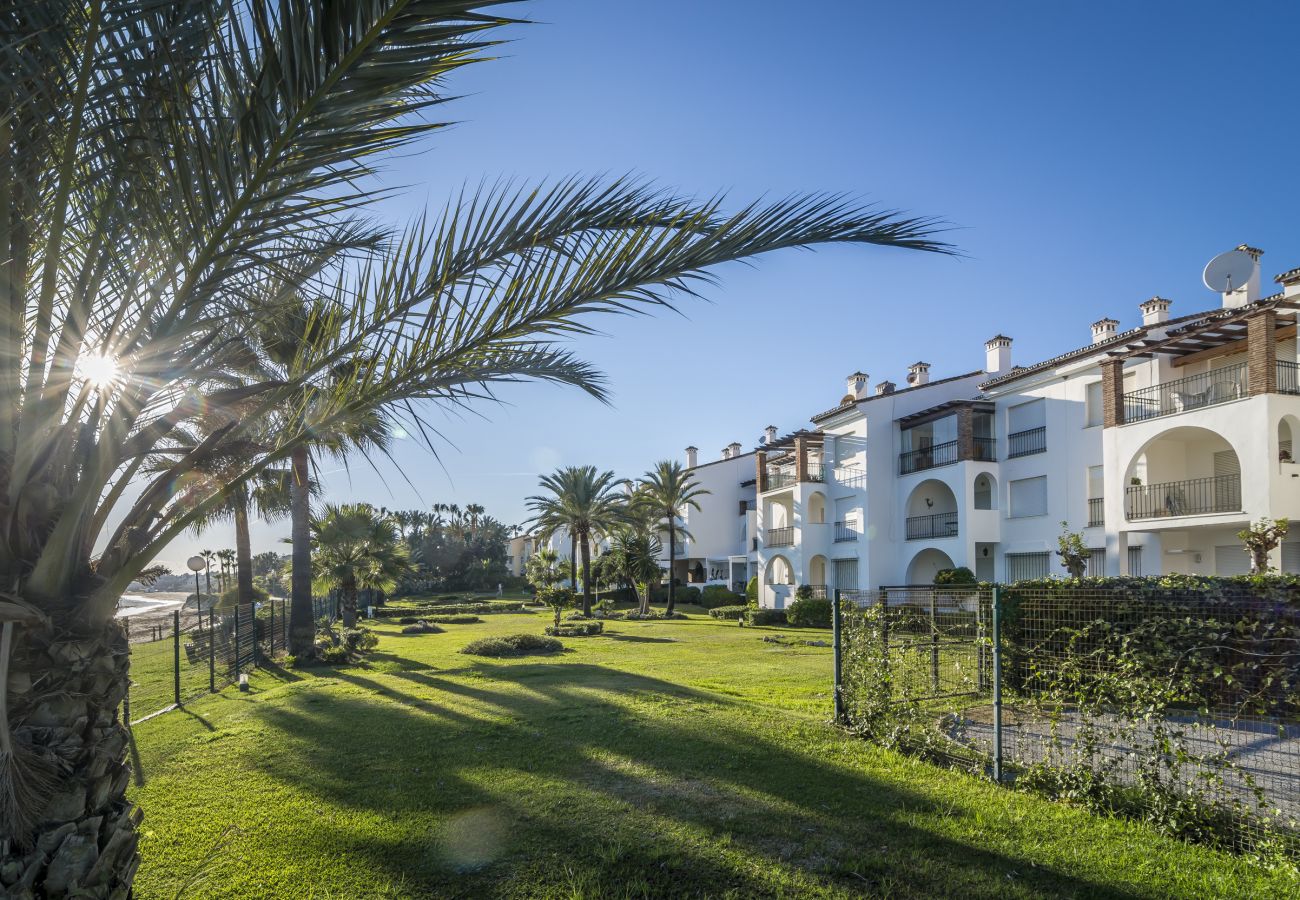 Apartamento en Estepona - Apartamento vacacional frente al mar hacienda playa