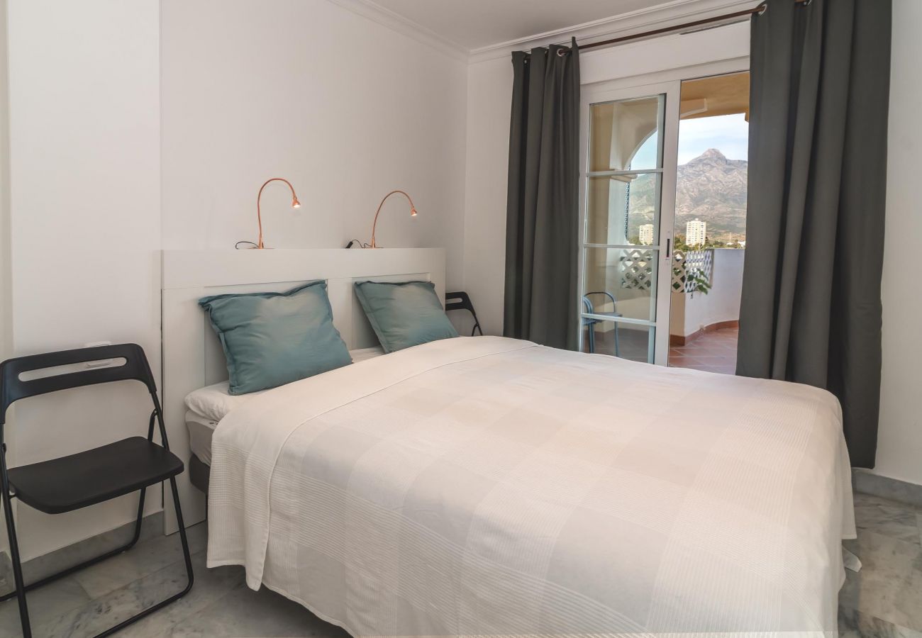 Apartamento en Nueva andalucia - Elegante Apartamento con Terraza junto a Puerto Banus