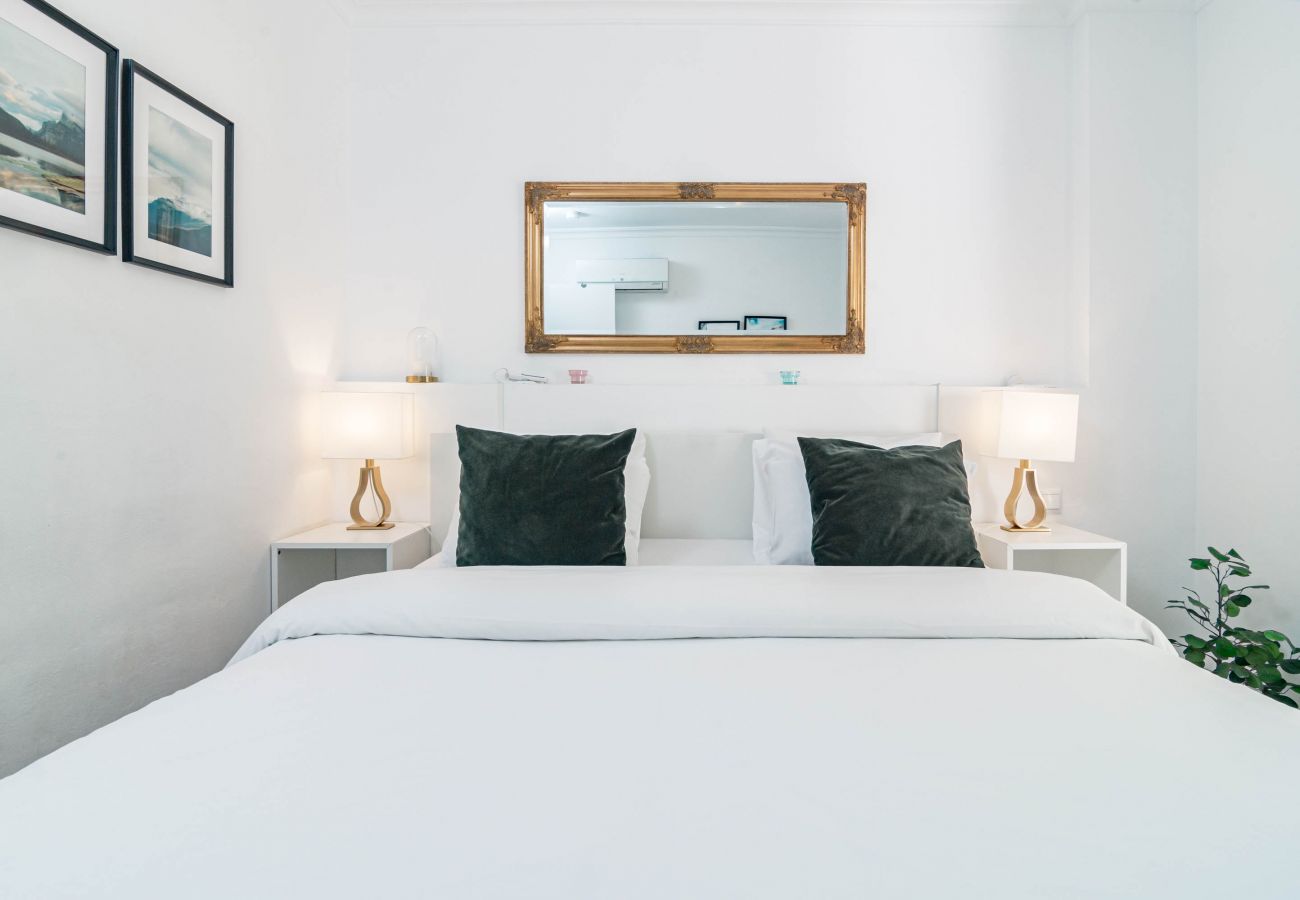 Apartamento en Nueva andalucia -  SAT2 - Modern 2 bedroom apartment with ocean view