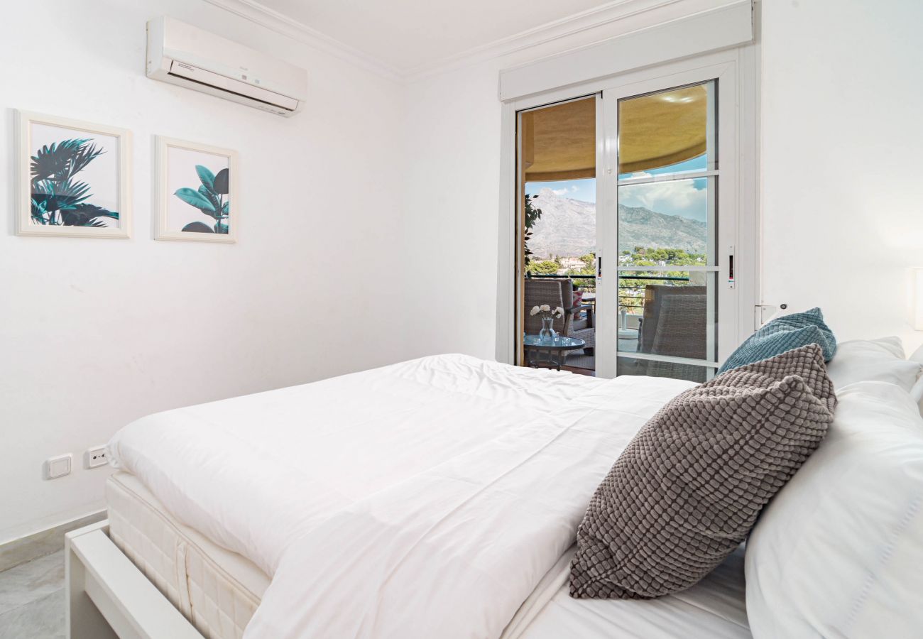 Apartamento en Nueva andalucia -  SAT2 - Modern 2 bedroom apartment with ocean view