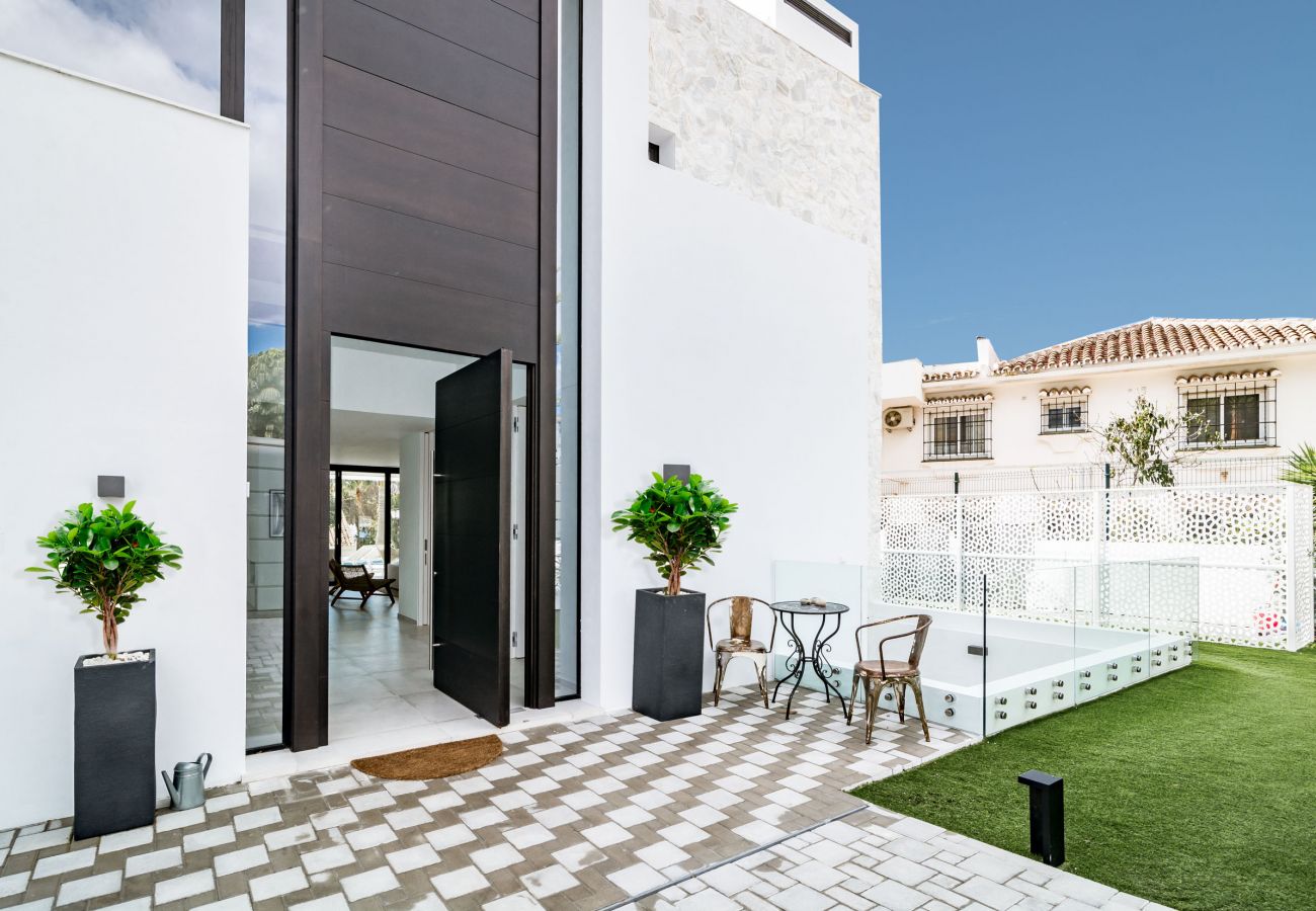 Villa en Nueva andalucia - VLG - Luxurious 5 Bedroom Villa Near the Beach