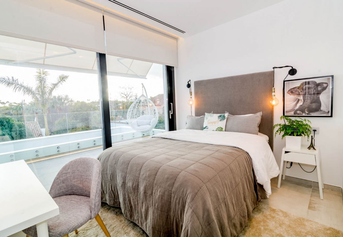 Villa en Nueva andalucia - VLG - Luxurious 5 Bedroom Villa Near the Beach