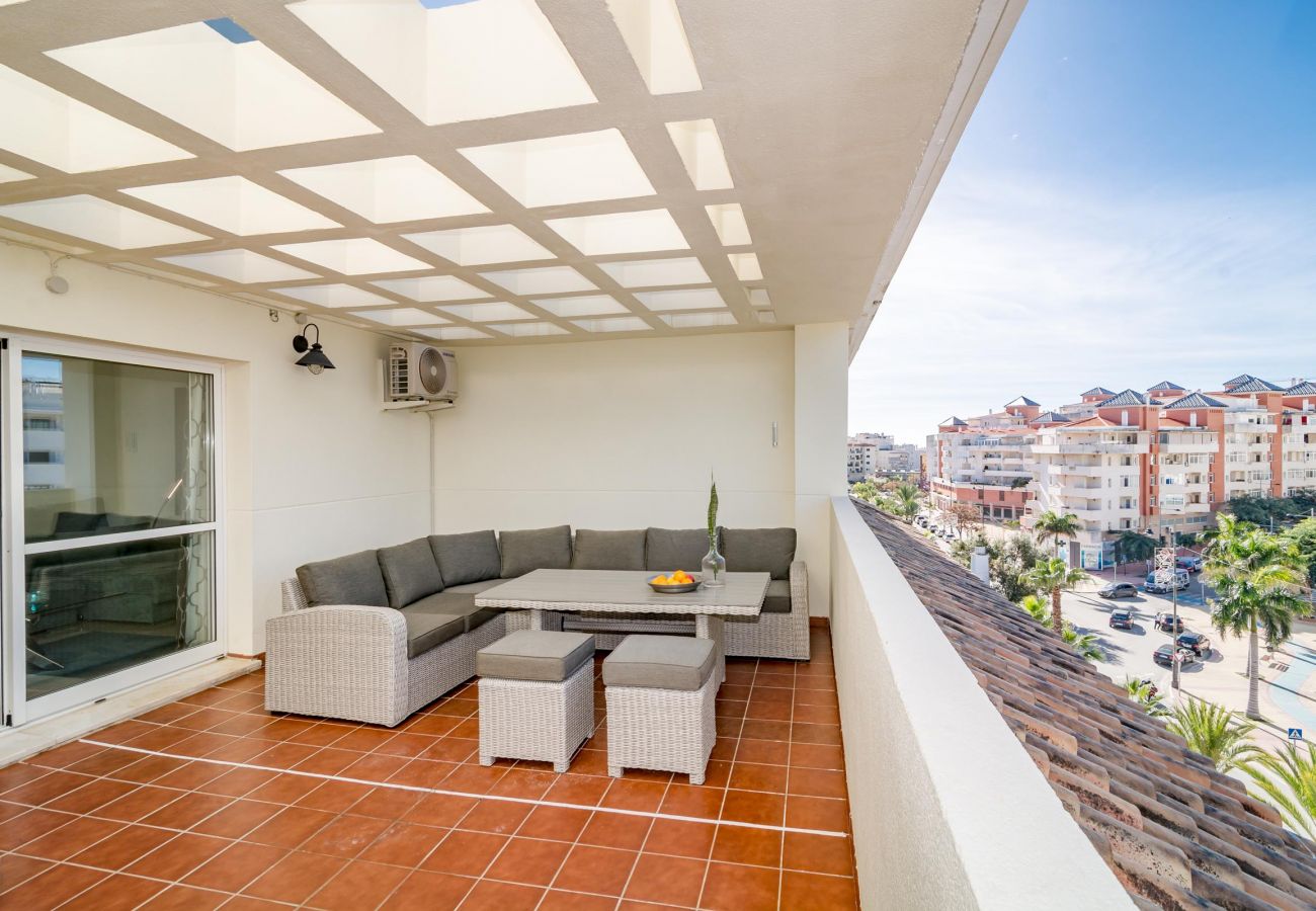 Apartamento en Estepona - Apartamento urbano con impresionantes vistas de Estepona