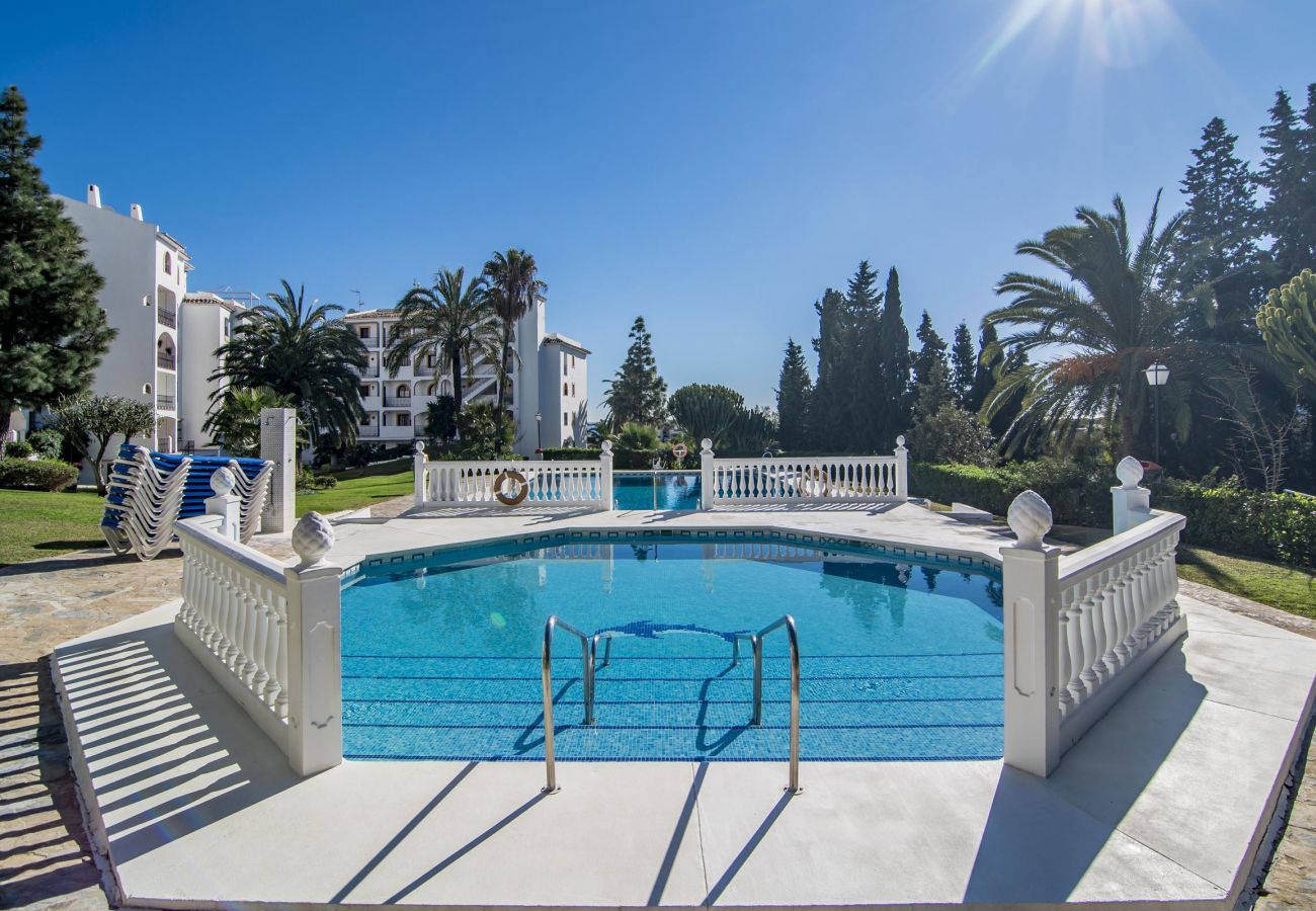 Apartamento en Mijas Costa - Atractivo apartamento de vacaciones en Riviera del mar, Mijas