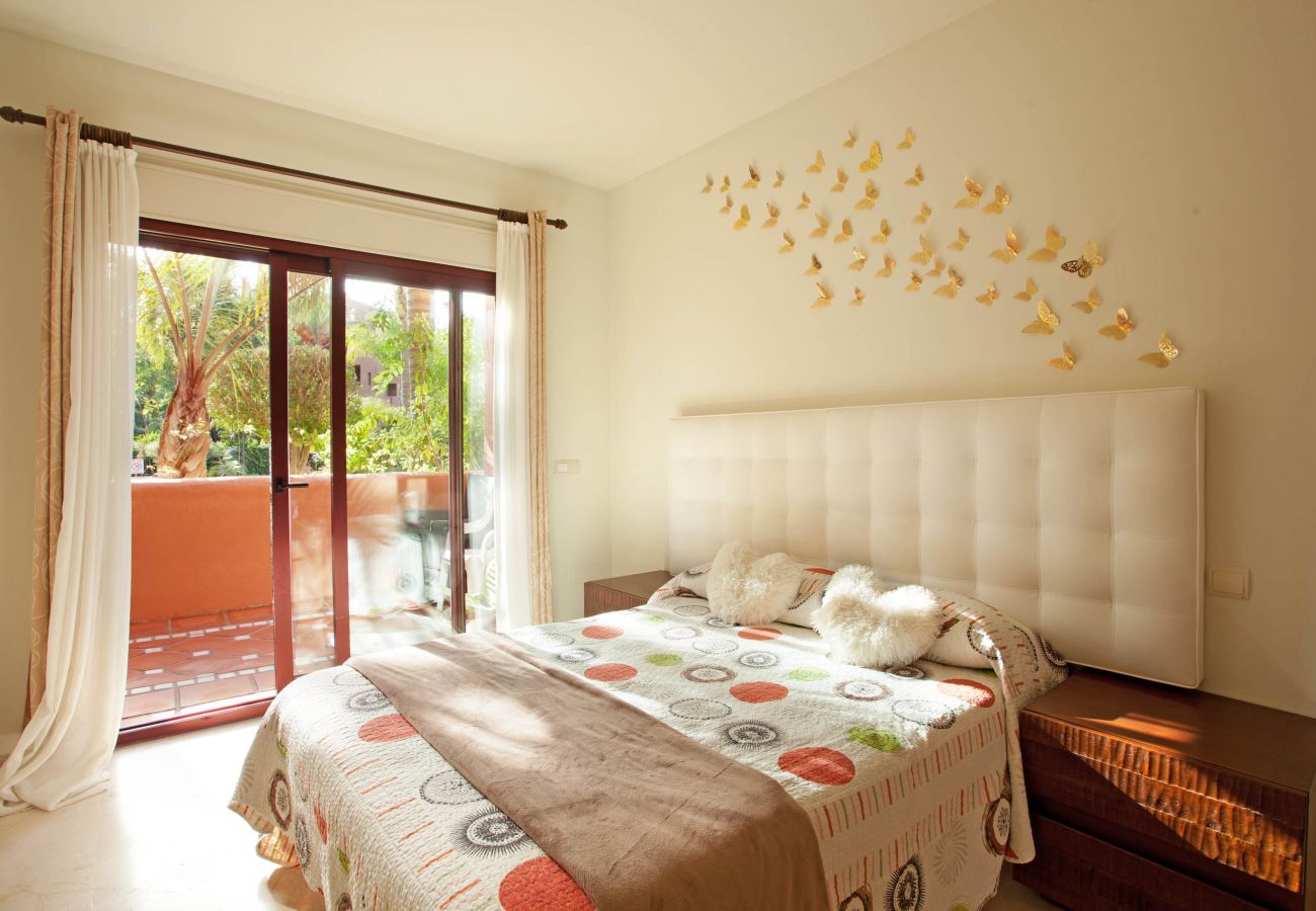 Apartamento en Marbella - Apartamento amplio con tres habitaciones cerca de la playa en Alicate Playa, marbella