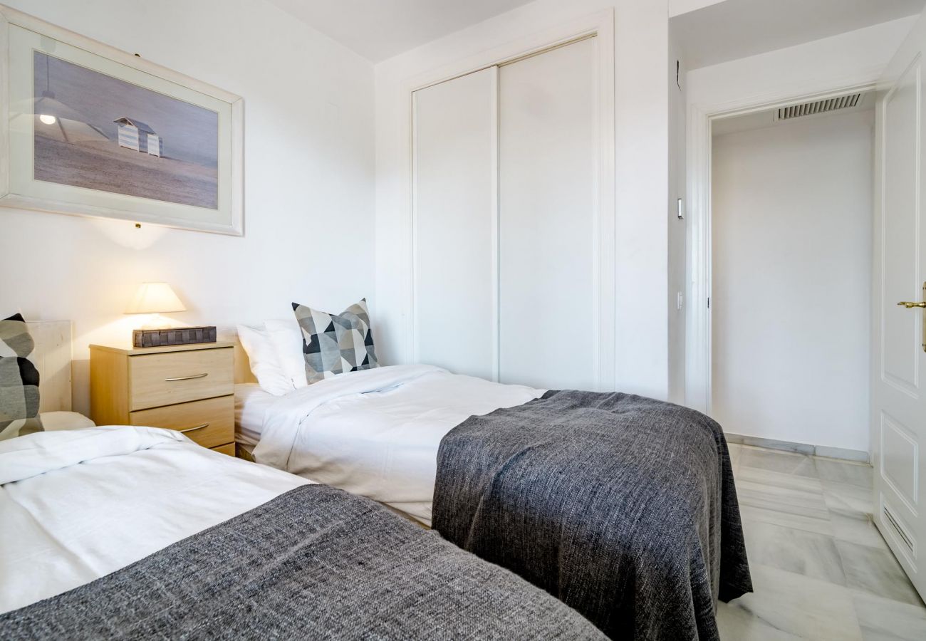 Apartamento en Nueva andalucia - Casa Locrimar I by Roomservices