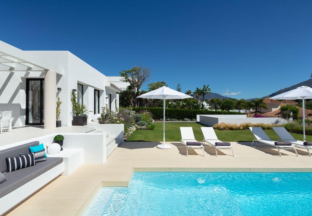 Villa en Marbella - Villa en venta en Aloha, Nueva Andalucía