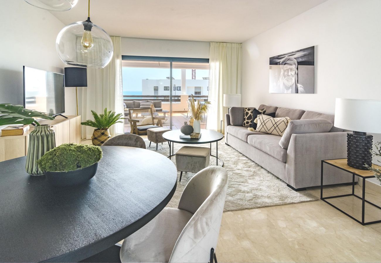 Apartamento en Estepona - Moderno apartamento de vacaciones cerca de la playa y del puerto de La Duquesa