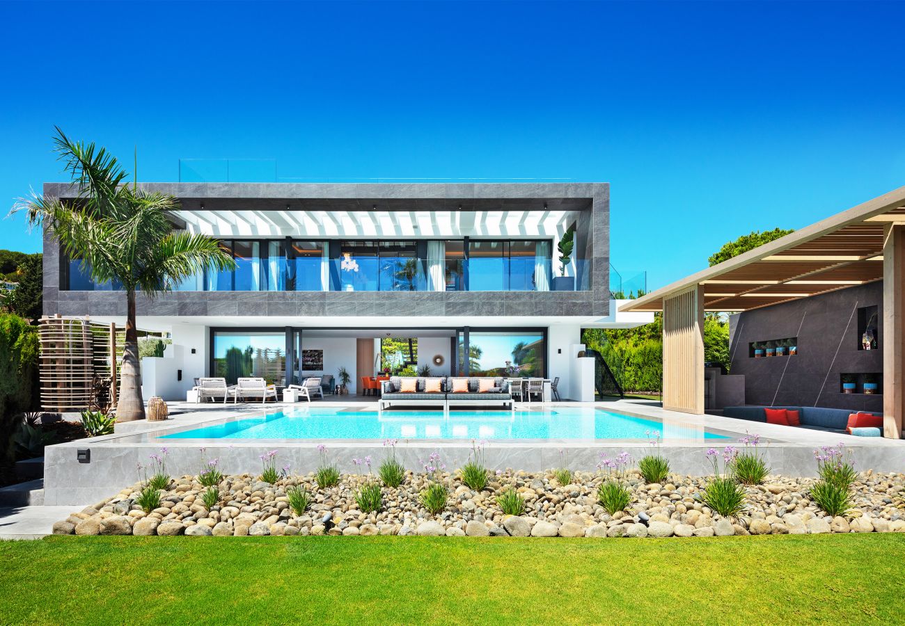 Villa en Marbella - Villa de lujo en venta en Nueva Andalucía - Villa Marina