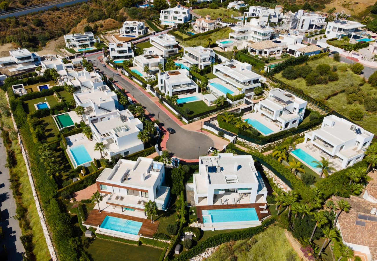 Villa en Marbella - Los Olivos - Nueva Andalucia
