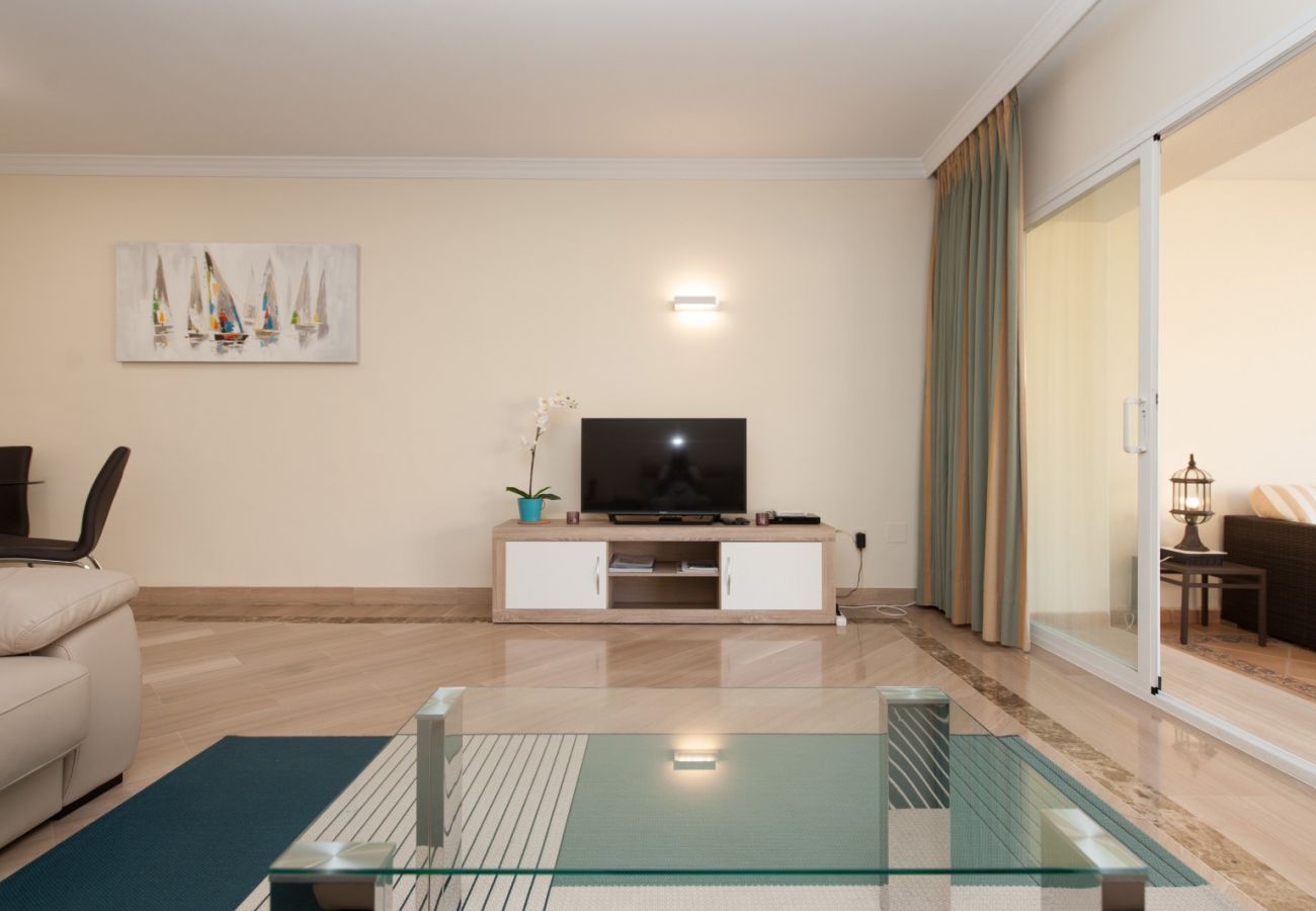 Apartamento en Marbella - Apartamento Hacienda Playa primer piso HP 109