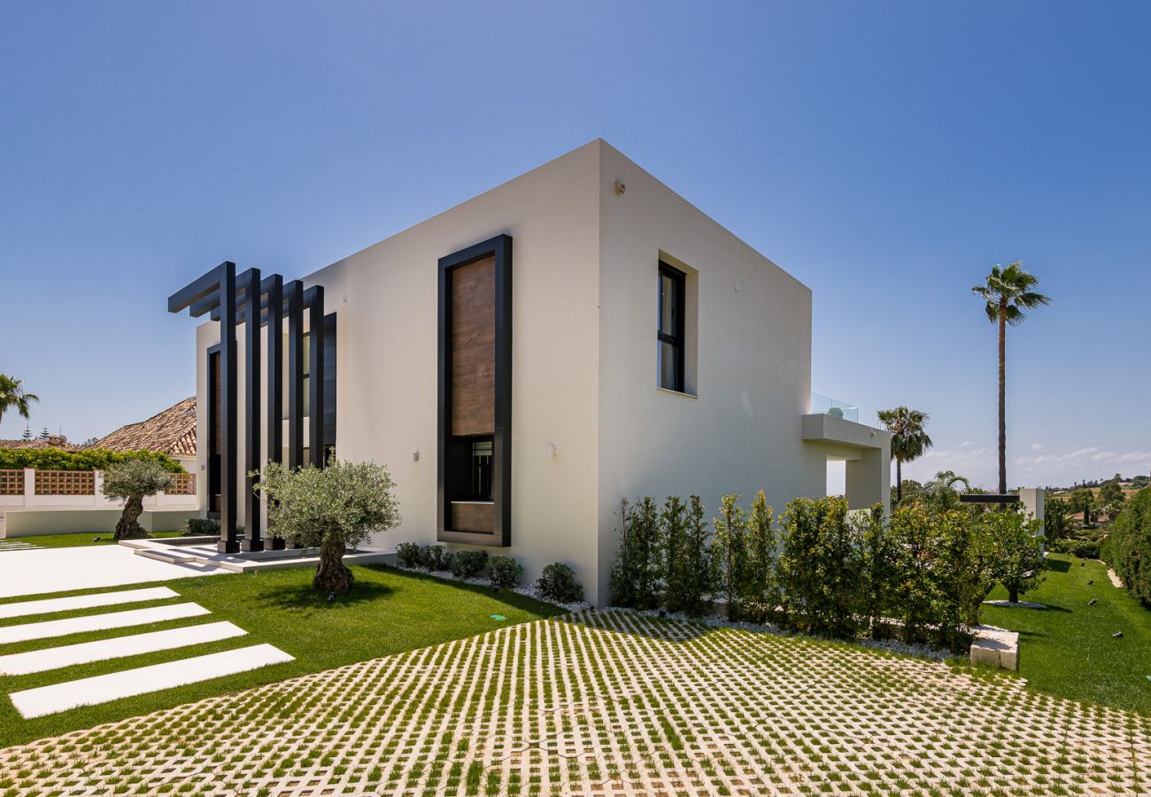 Villa en Marbella - Villa moderna de lujo en Nueva Andalucía