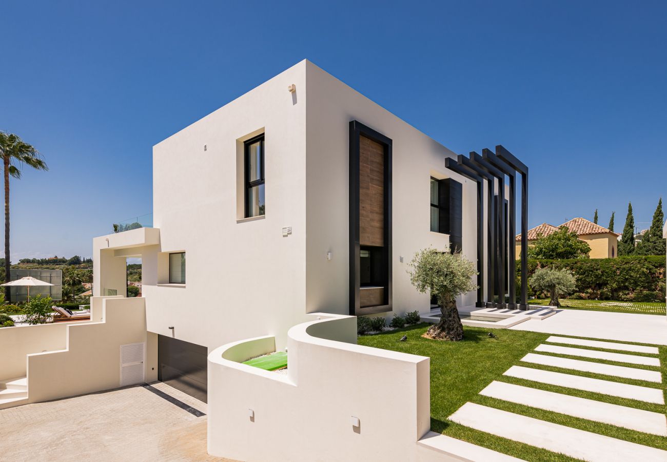 Villa en Marbella - Villa moderna de lujo en Nueva Andalucía