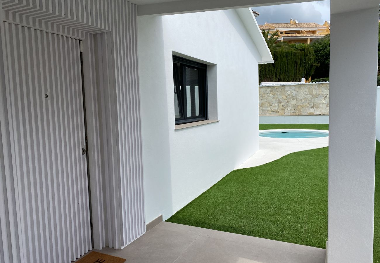 Casa adosada en Marbella - Casa Sophia - Casa junto a la playa en Costabella