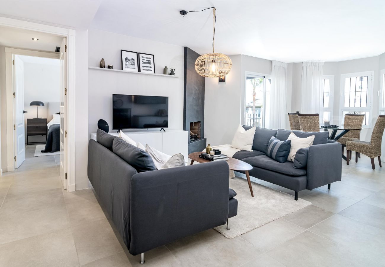 Apartamento en Nueva andalucia - Casa Naranjos III by Roomservices