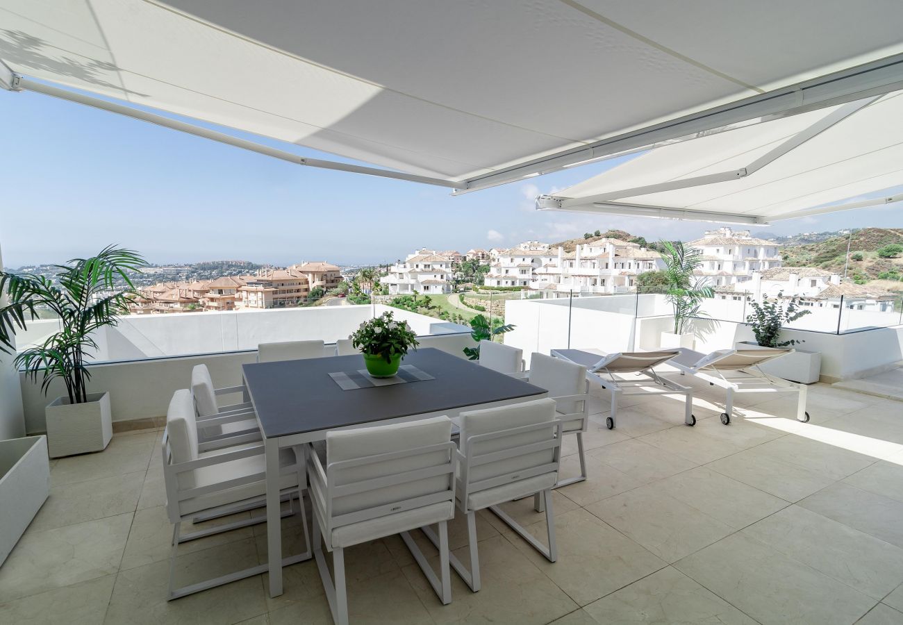 Apartamento en Nueva andalucia - LMR1 -Modern apartment stunning views