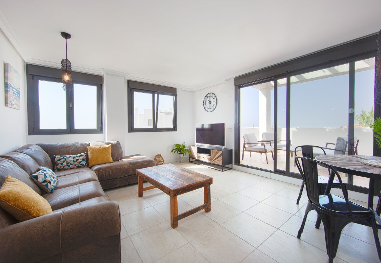 Apartamento en Estepona - Atico en Sunset Golf - duplex con vistas al mar