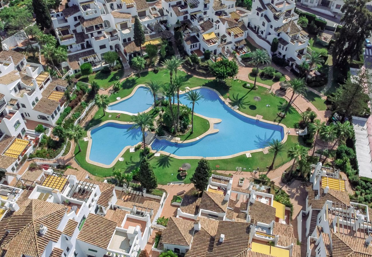 Apartamento en Nueva andalucia - Piso de lujo en Aldea blanca, cerca de la playa solo familias