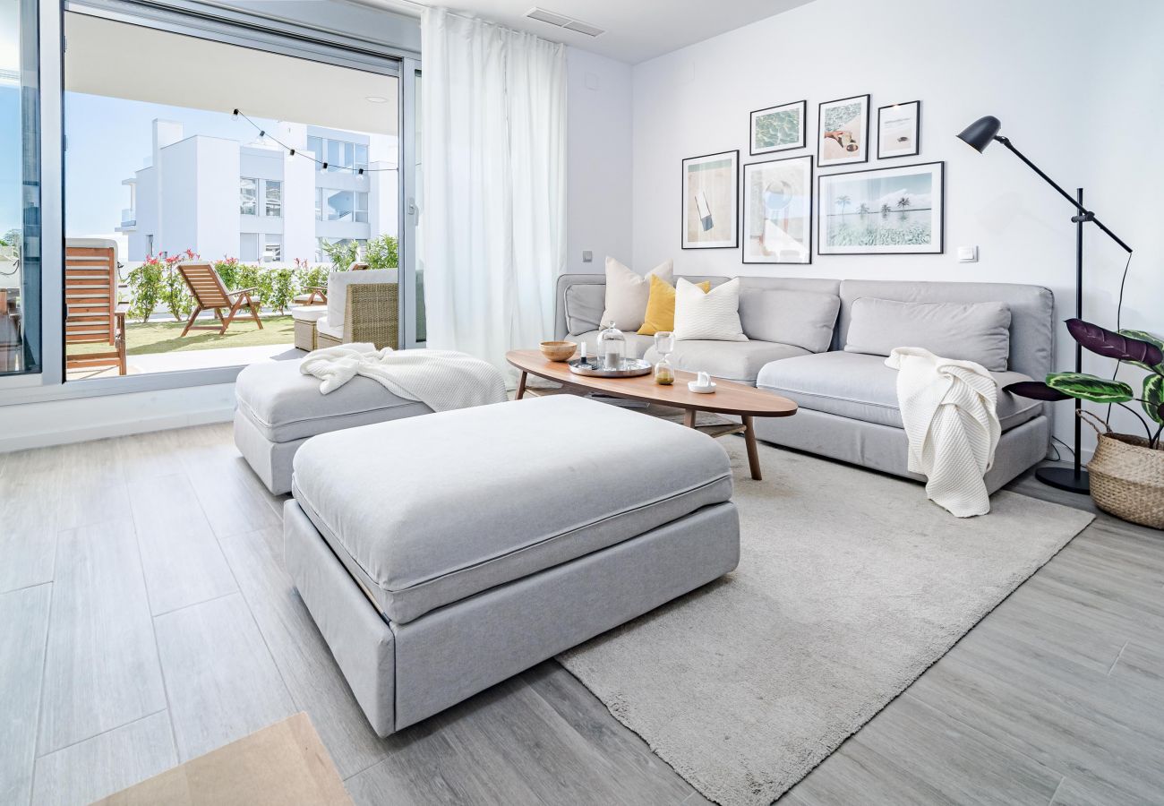 Apartamento en Estepona - LM10BA- Cozy & modern family apartment (Roomservice Marbella SL)