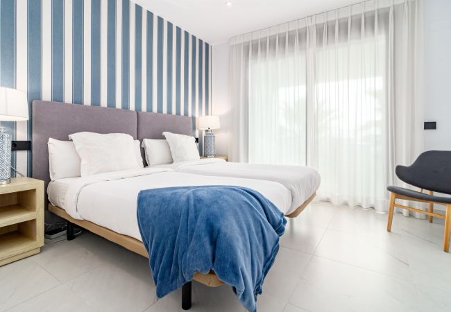 Apartamento en Estepona - Casa Mirador III by Roomservices