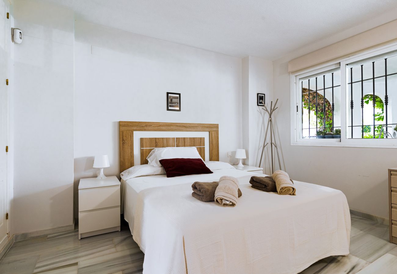 Apartamento en Marbella - Los Naranjos 8, planta baja cerca de Puerto Banus
