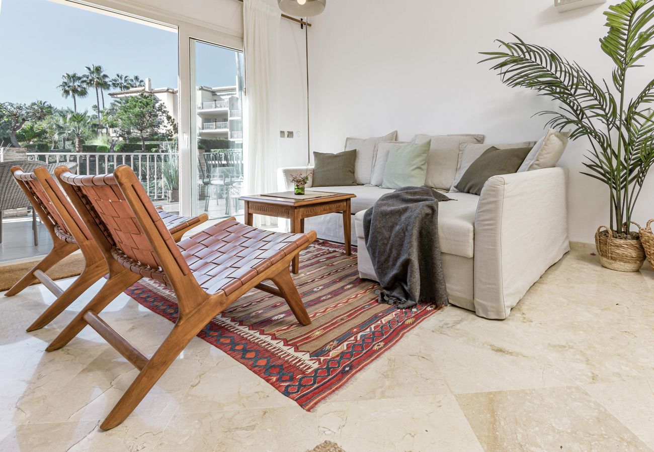 Apartamento en Nueva andalucia - Piso familiar en zona tranquila, marbella, solo familias