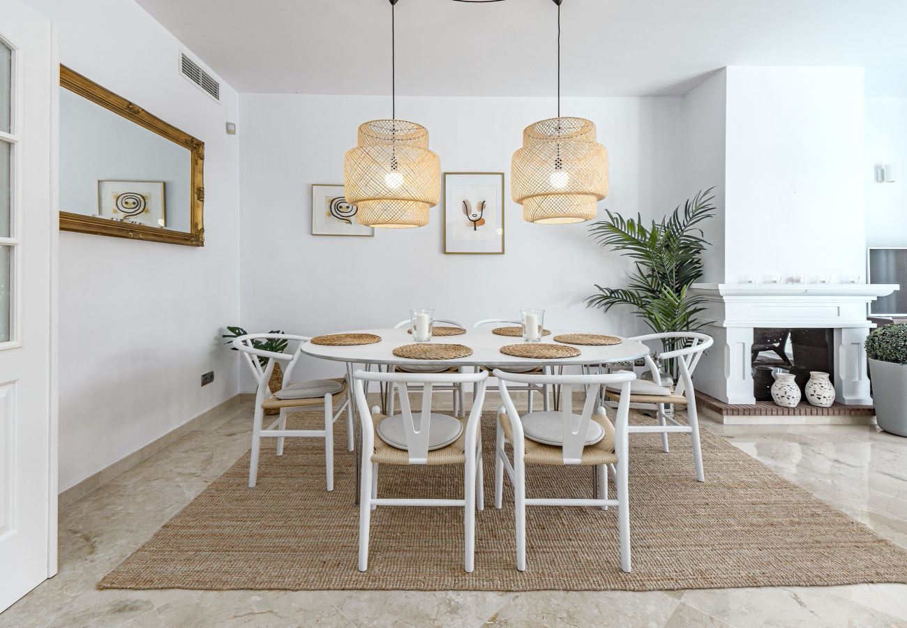 Apartamento en Nueva andalucia - Piso familiar en zona tranquila, marbella, solo familias