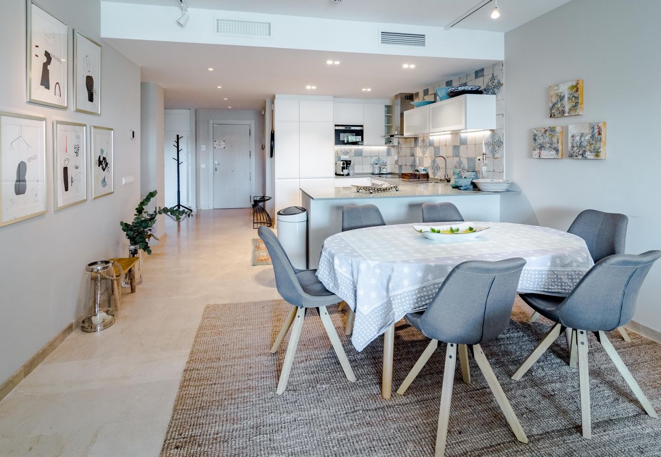 Apartamento en Nueva andalucia - Apartamento de vacaciones, ubicación perfecta, solo familias