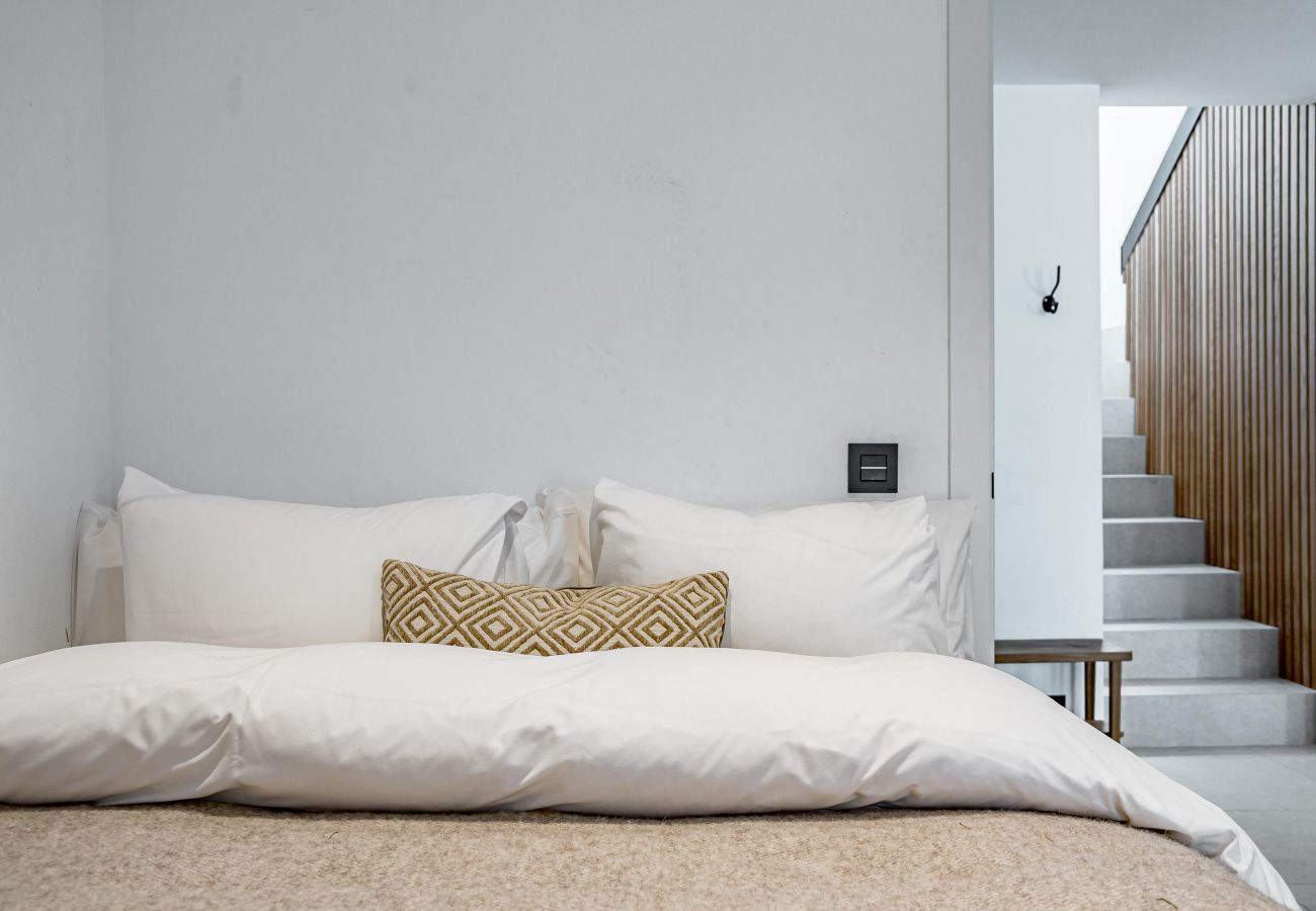 Casa adosada en Nueva andalucia - LNM.39-Luxury flat close to Puerto Banus (Roomservice Marbella SL)