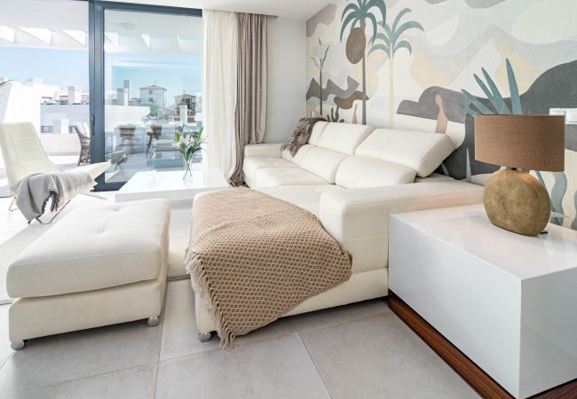 Apartamento en Estepona - CDG1-Beautiful 2-bedroom penthouse apartment in Cortijos del Golf