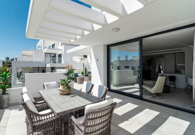 Apartamento en Estepona - CDG1-Beautiful 2-bedroom penthouse apartment in Cortijos del Golf