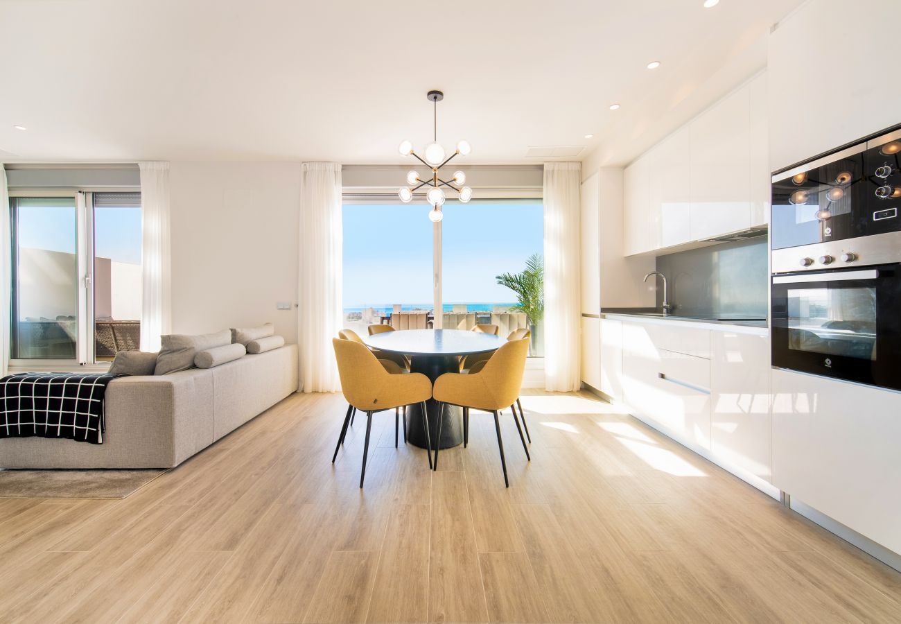 Apartamento en Estepona - LM3.52B- Spacious family penthouse with sea view