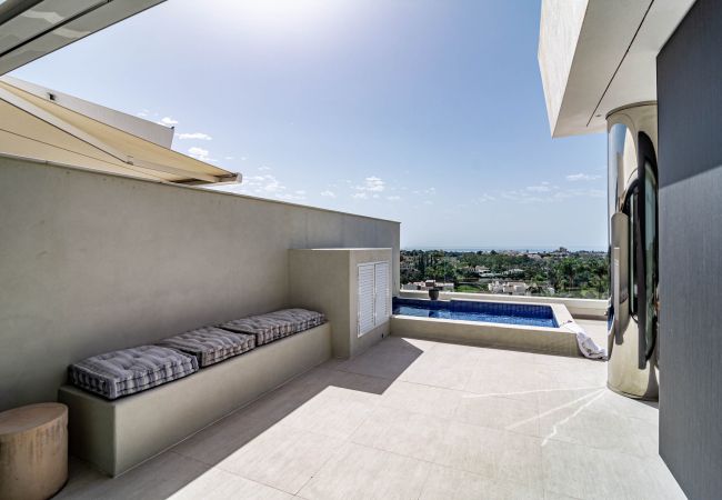 Apartamento en Nueva andalucia - AZM- Stunning penthouse in the golf valley