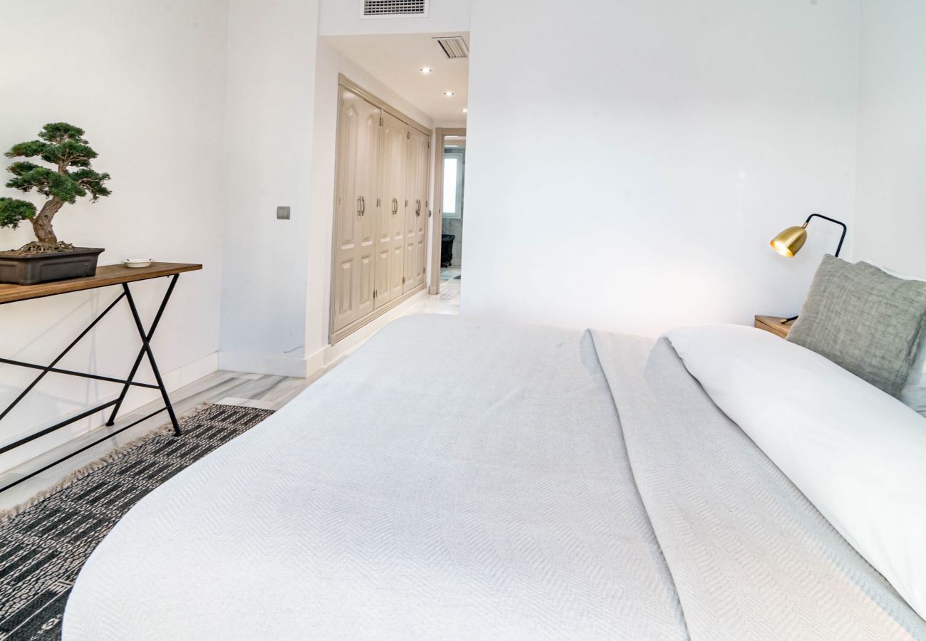 Apartamento en Nueva andalucia - Casa Naranjos V by Roomservices