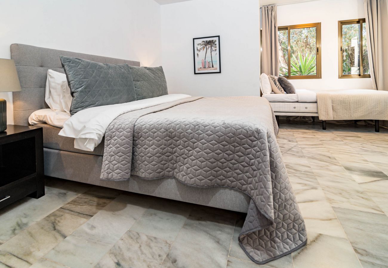Apartamento en Marbella - GC23 - Casa Golden beach by Roomservices