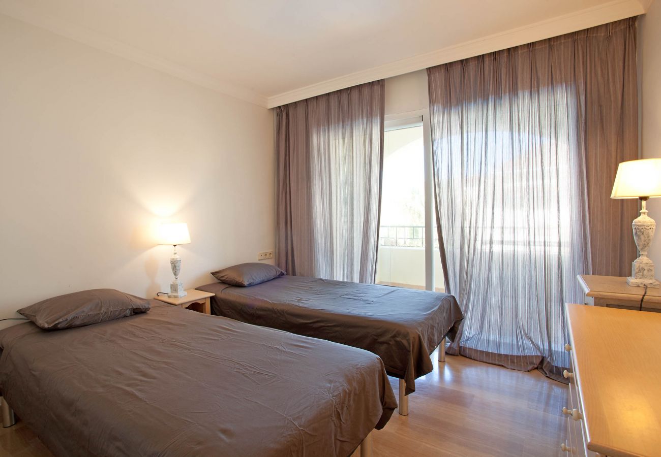 Apartment in Marbella - Luxurious beach side apartment Elviria
