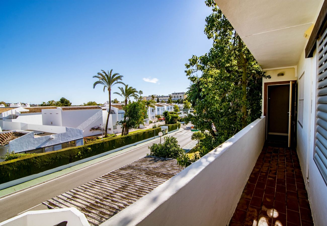 Apartment in Marbella - AS12 - Modern Holiday Apartment in Aloha, Marbella