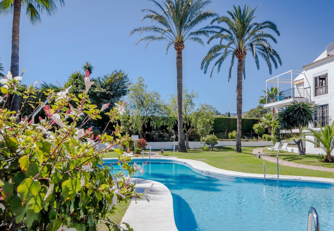 Swimming Pool of Magnificent apartment in Nueva Andalucia