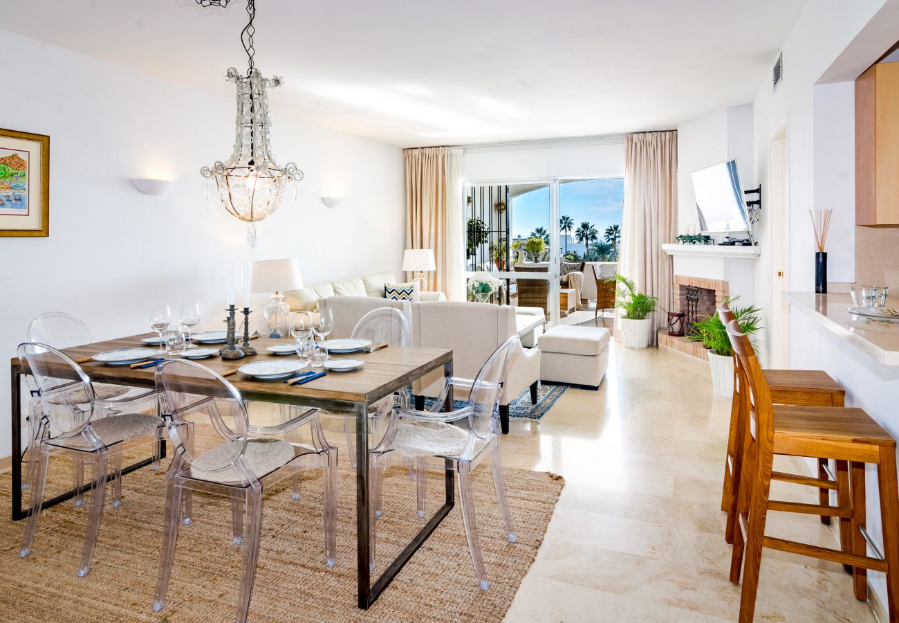 Apartment in Marbella - Elegant Apartment with Sea views in Malambo, Puerto Banus