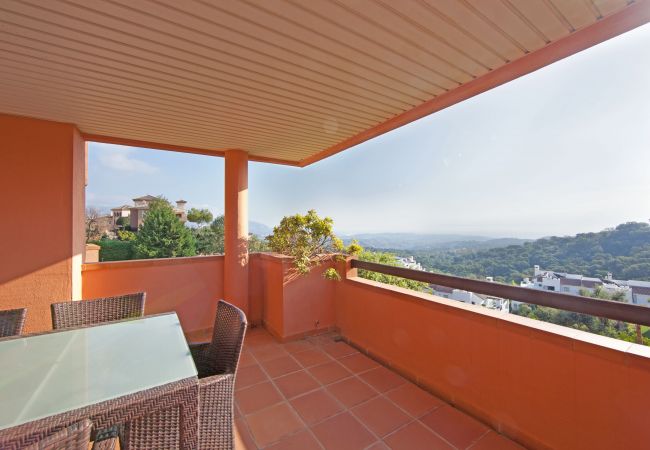 Apartment in Ojen - Apartment with great views, El Vicario