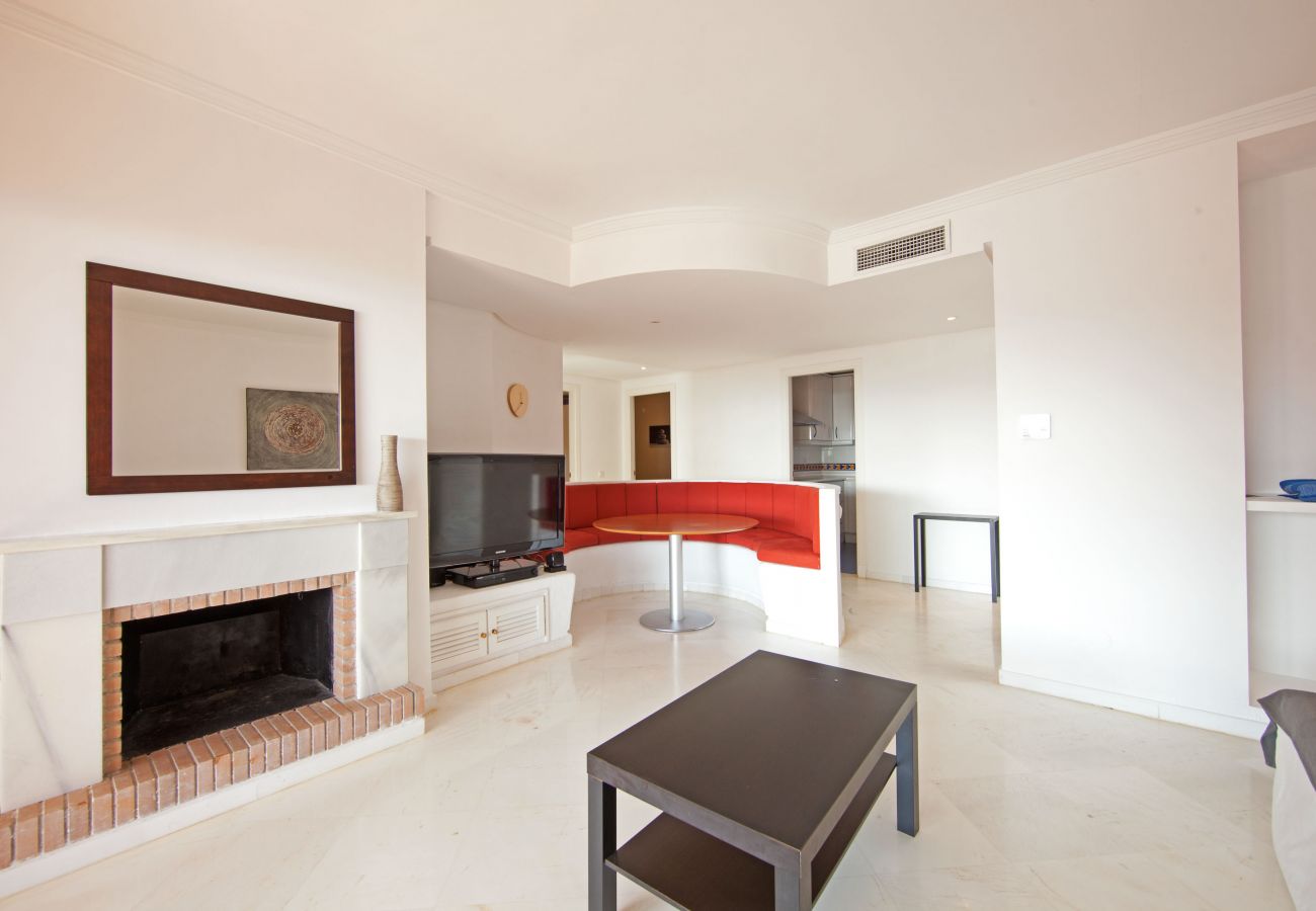 Apartment in Ojen - Apartment with great views, El Vicario