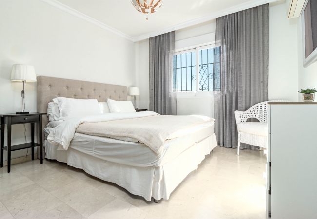 Apartment in Nueva andalucia - Casa Garden Club by Roomservices