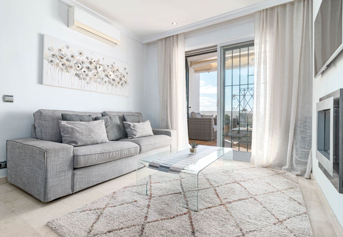 Apartment in Nueva andalucia - Casa Garden Club by Roomservices