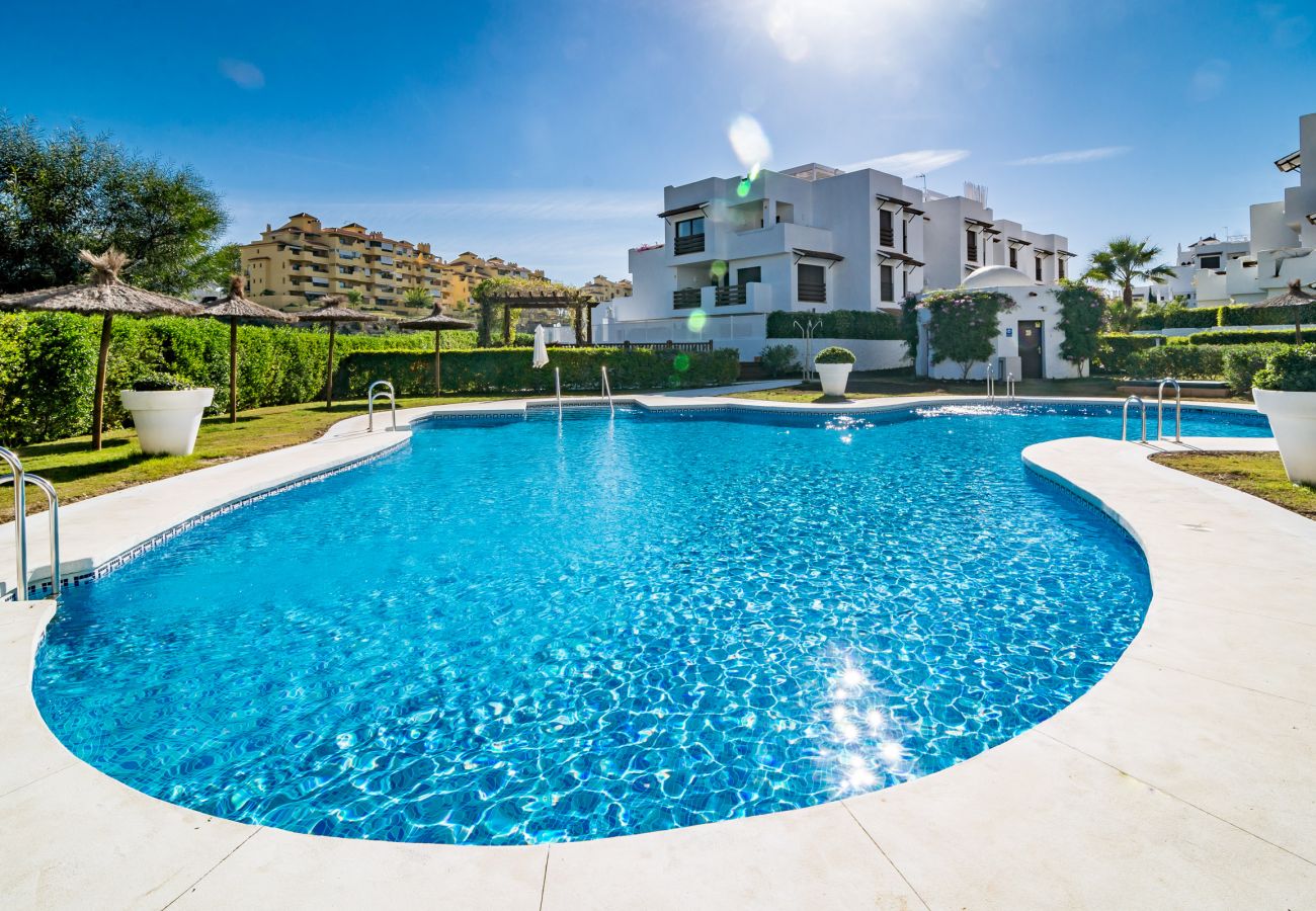 Swimming pool of family friendly holiday Apartment in Golf Hills