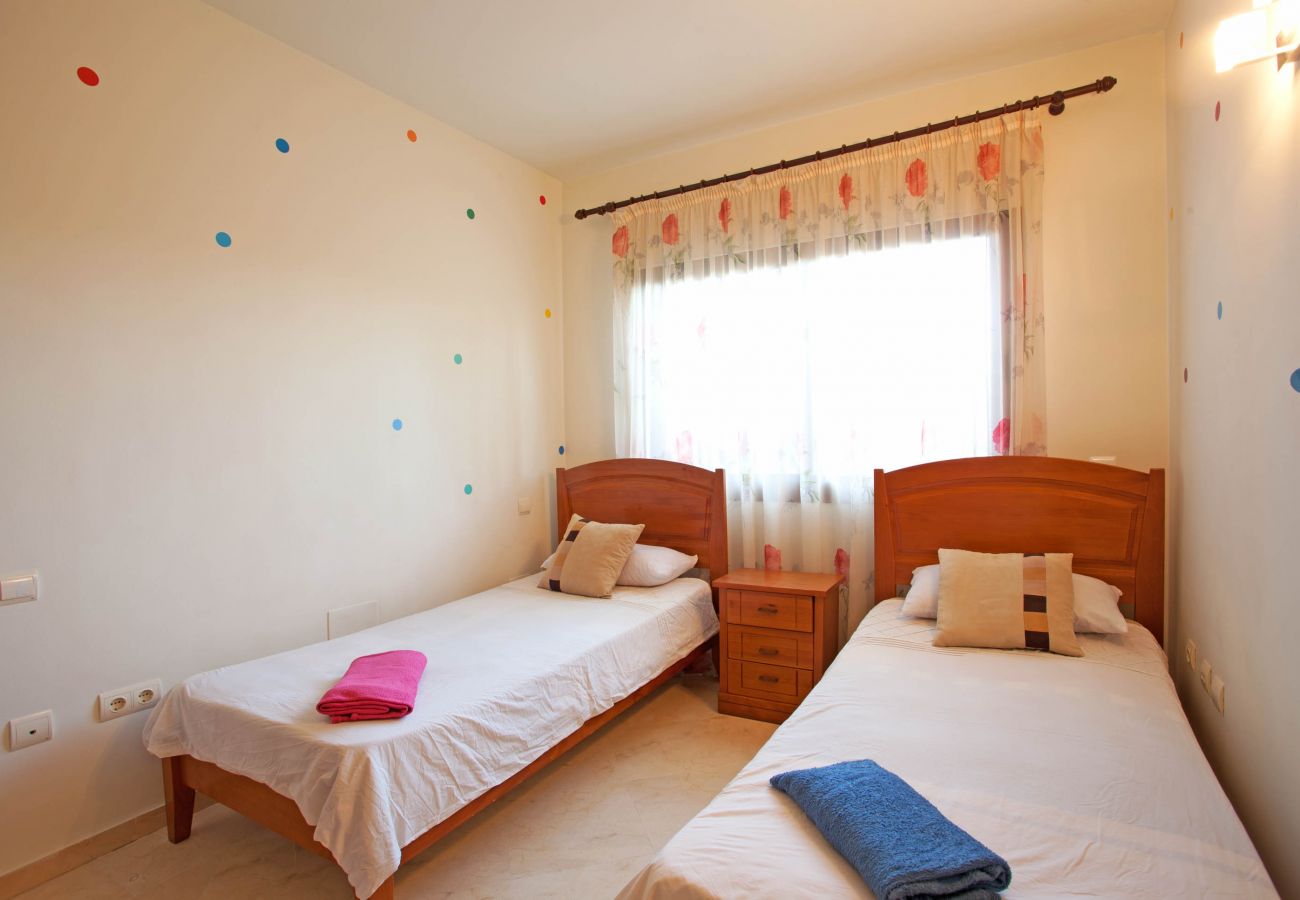 Apartment in Marbella - Spacious three bedroom apartment near the beach, Alicate Playa Marbella